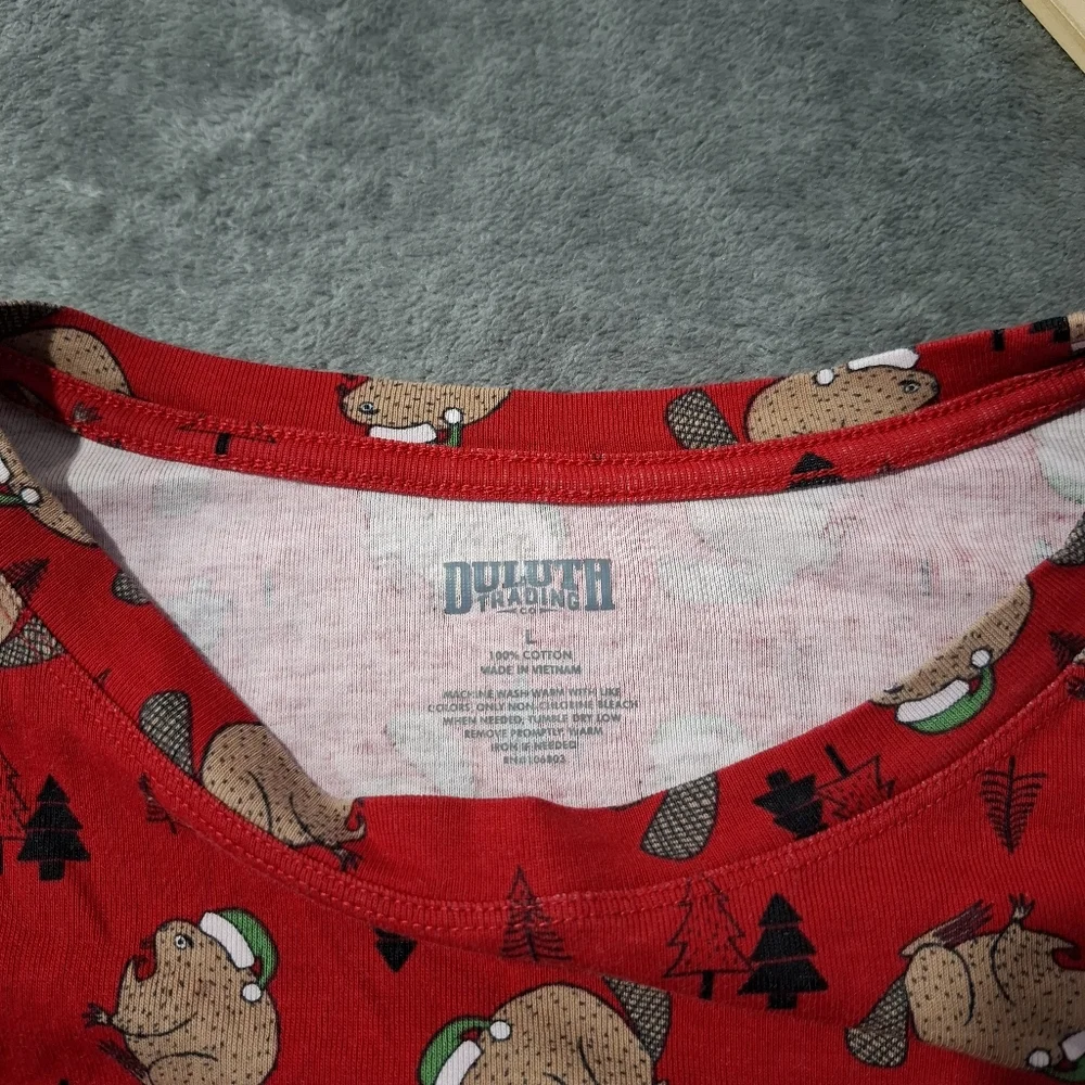 Duluth Trading Co Red Pajama Set with Floral Print - Picture 7 of 16